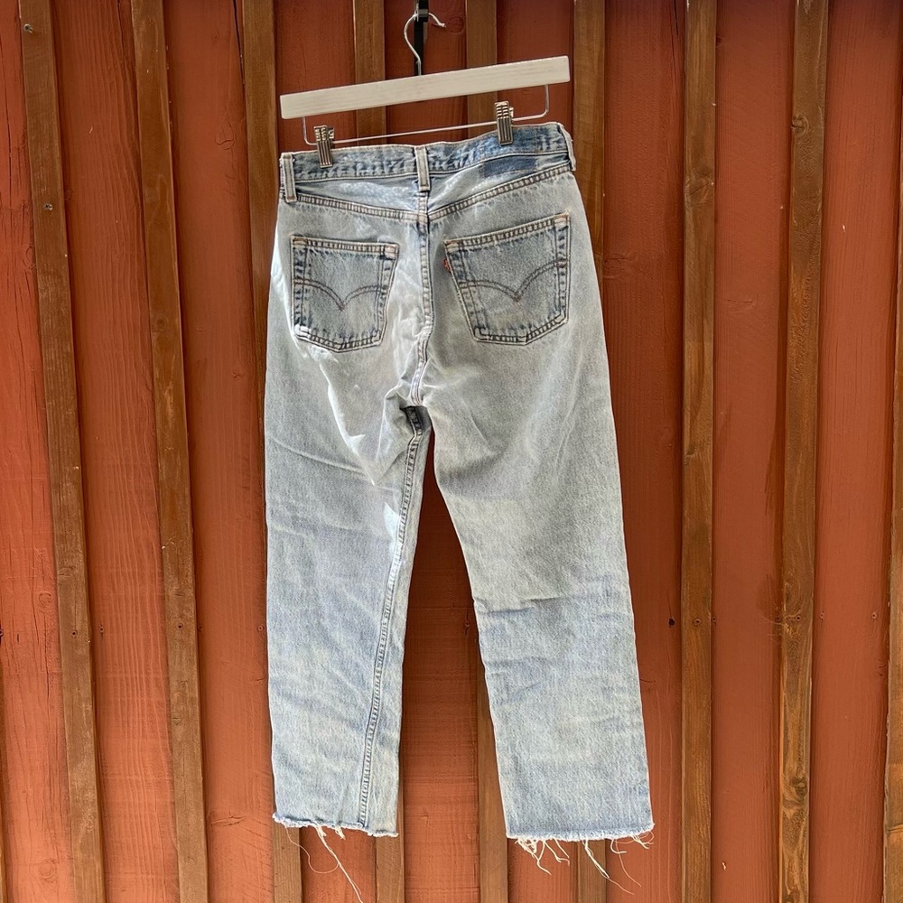 Levis denim button fly straight leg jeans size 30 Women Vintage 90s Made in USA - Picture 3 of 16